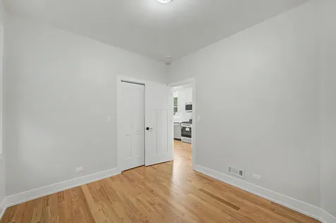 4931 West Ohio Street Chicago IL 60644