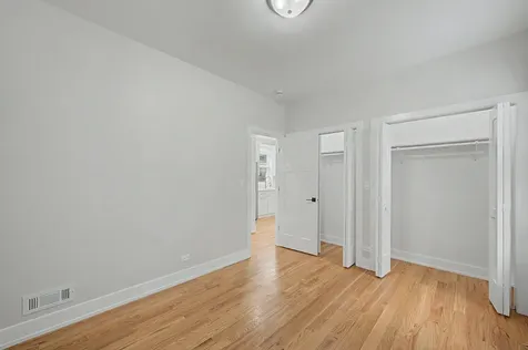 4931 West Ohio Street Chicago IL 60644
