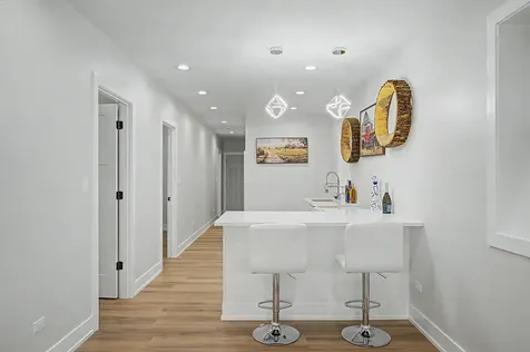4931 West Ohio Street Chicago IL 60644