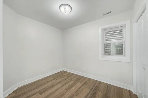 4931 West Ohio Street Chicago IL 60644