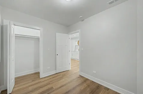 4931 West Ohio Street Chicago IL 60644