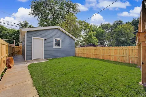 4931 West Ohio Street Chicago IL 60644