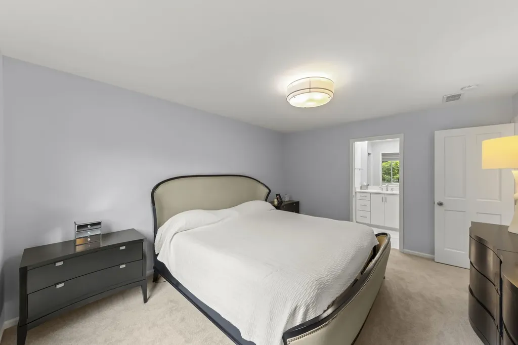 5824 Doe Circle Westmont IL 60559