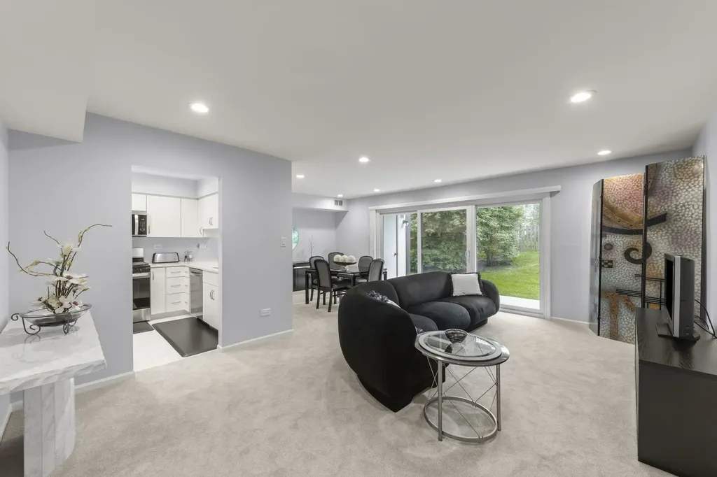 5824 Doe Circle Westmont IL 60559