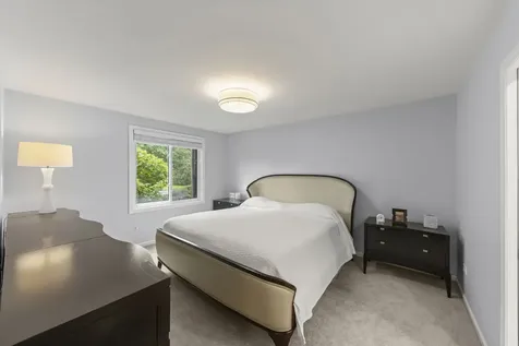 5824 Doe Circle Westmont IL 60559