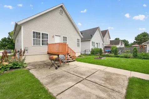 302 8TH Street Kirkland IL 60146