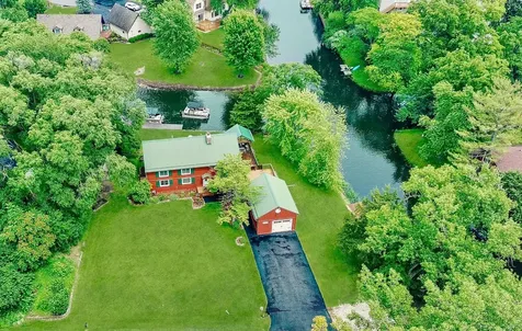 3650 Walleye Road Morris IL 60450