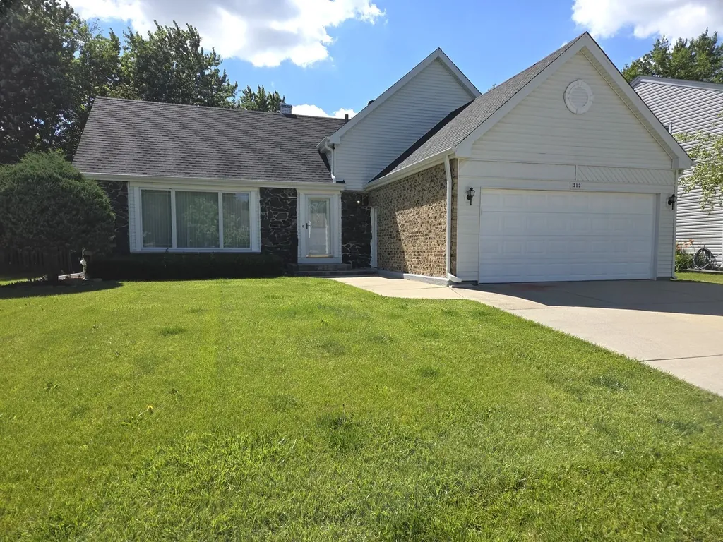 212 North Walnut Lane N Schaumburg IL 60194