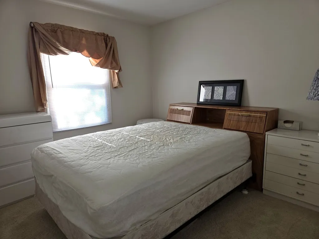 212 North Walnut Lane N Schaumburg IL 60194