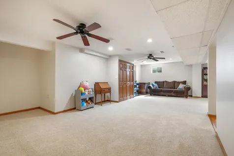 811 East Main Street Yorkville IL 60560