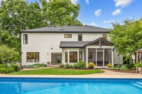 811 East Main Street Yorkville IL 60560