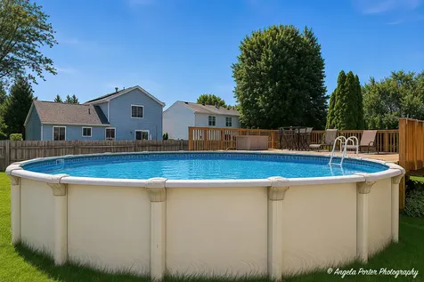 198 South Driftwood Trail Mchenry IL 60050