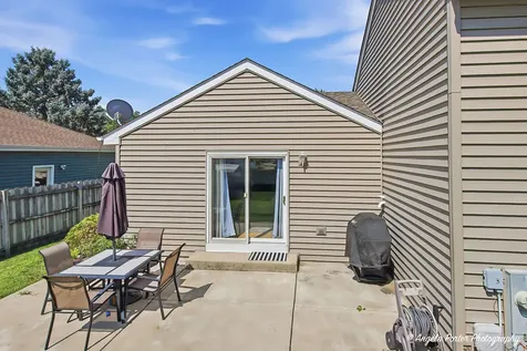 198 South Driftwood Trail Mchenry IL 60050