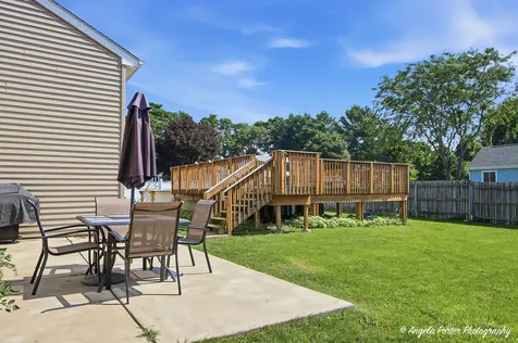 198 South Driftwood Trail Mchenry IL 60050