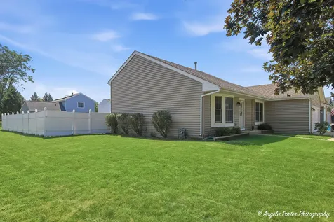 198 South Driftwood Trail Mchenry IL 60050
