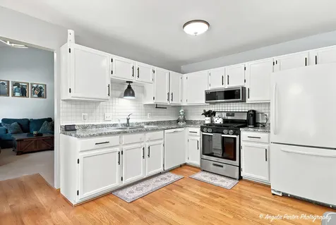 198 South Driftwood Trail Mchenry IL 60050