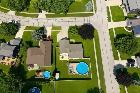 198 South Driftwood Trail Mchenry IL 60050