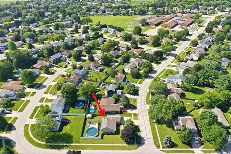 198 South Driftwood Trail Mchenry IL 60050
