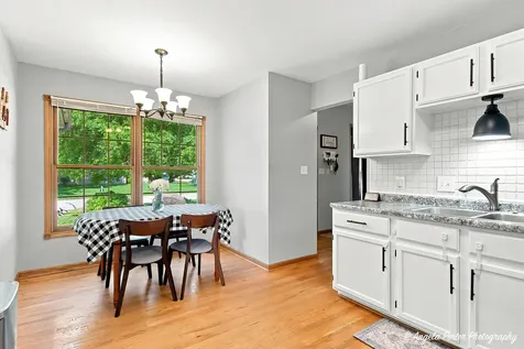 198 South Driftwood Trail Mchenry IL 60050