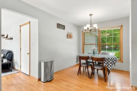 198 South Driftwood Trail Mchenry IL 60050