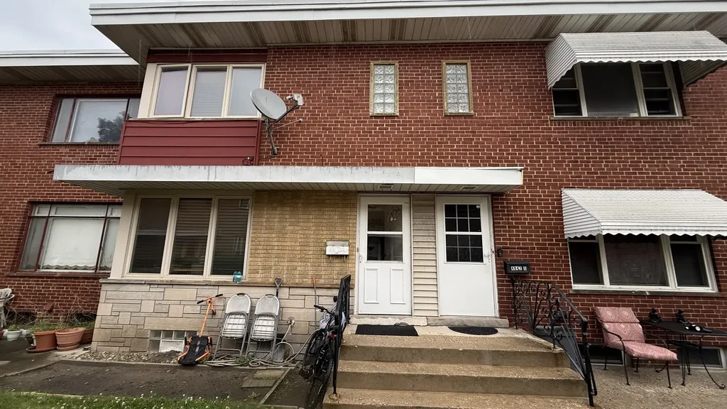 4847 Enfield Avenue Skokie IL 60077