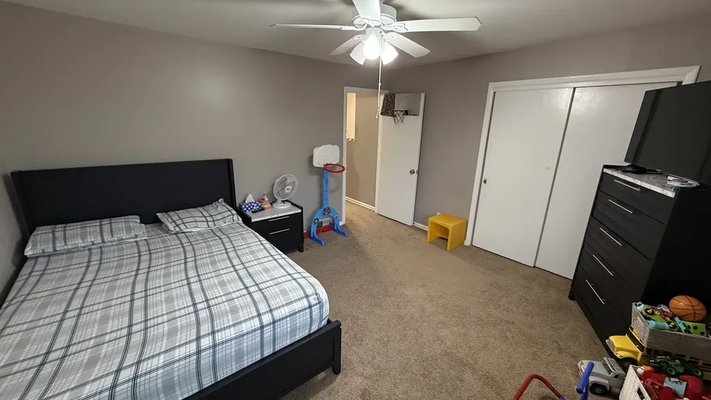 4847 Enfield Avenue Skokie IL 60077
