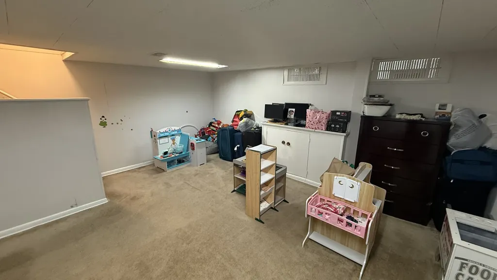 4847 Enfield Avenue Skokie IL 60077