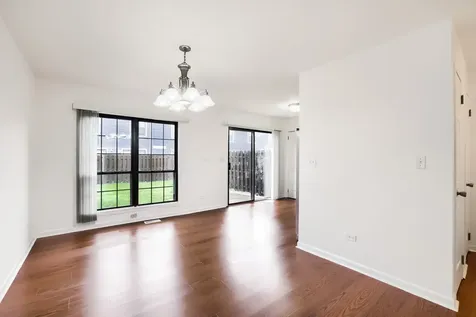4132 Brentwood Lane Waukegan IL 60087