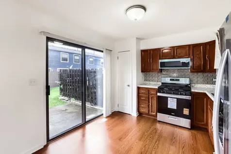 4132 Brentwood Lane Waukegan IL 60087