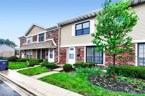 4132 Brentwood Lane Waukegan IL 60087