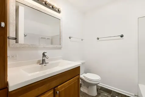 4132 Brentwood Lane Waukegan IL 60087