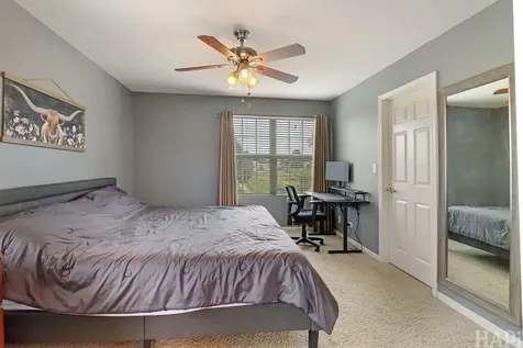 1721 Roger Road Woodstock IL 60098