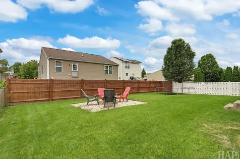 1721 Roger Road Woodstock IL 60098