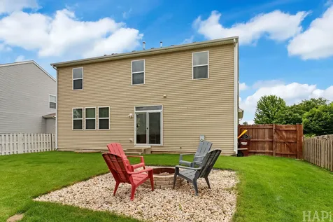 1721 Roger Road Woodstock IL 60098