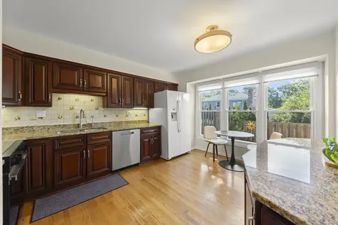 1969 Wexford Circle Wheaton IL 60189