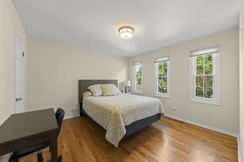 1969 Wexford Circle Wheaton IL 60189