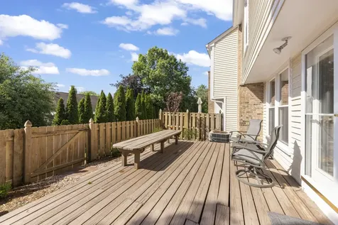 1969 Wexford Circle Wheaton IL 60189