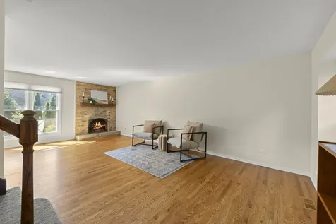 1969 Wexford Circle Wheaton IL 60189