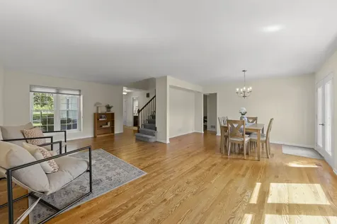 1969 Wexford Circle Wheaton IL 60189