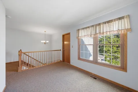 7770 Bristol Park Drive Tinley Park IL 60477