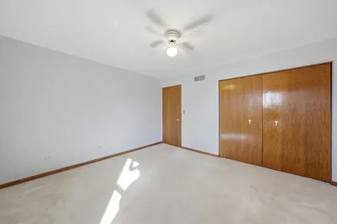 7770 Bristol Park Drive Tinley Park IL 60477