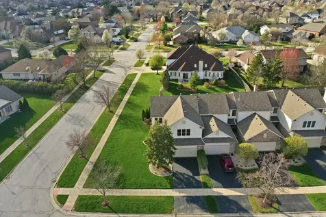 7770 Bristol Park Drive Tinley Park IL 60477