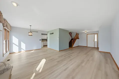 7770 Bristol Park Drive Tinley Park IL 60477