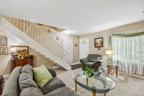 1435 Bear Flag Drive Hanover Park IL 60133