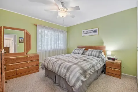1435 Bear Flag Drive Hanover Park IL 60133
