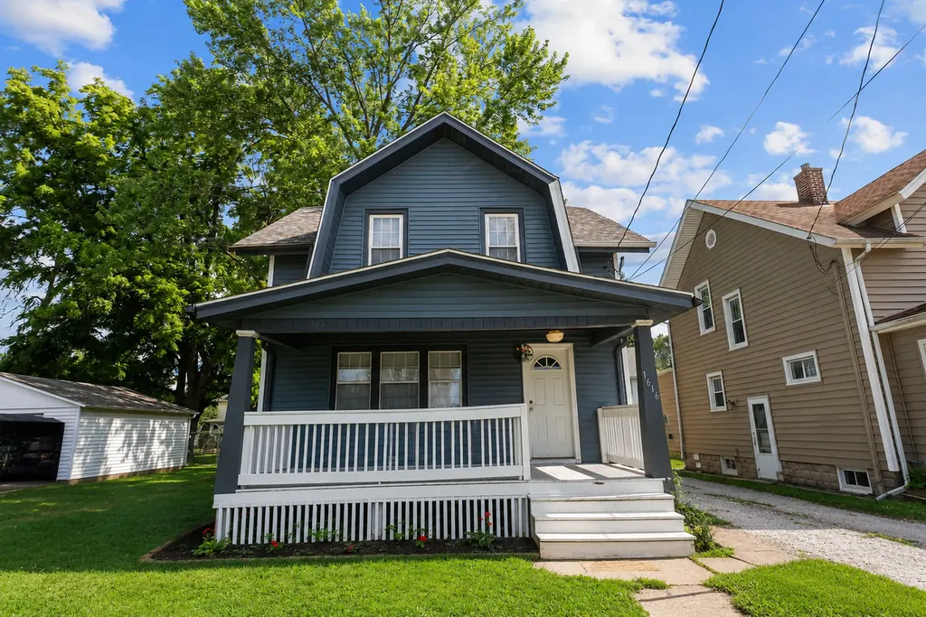 1616 25TH Avenue Moline IL 61265
