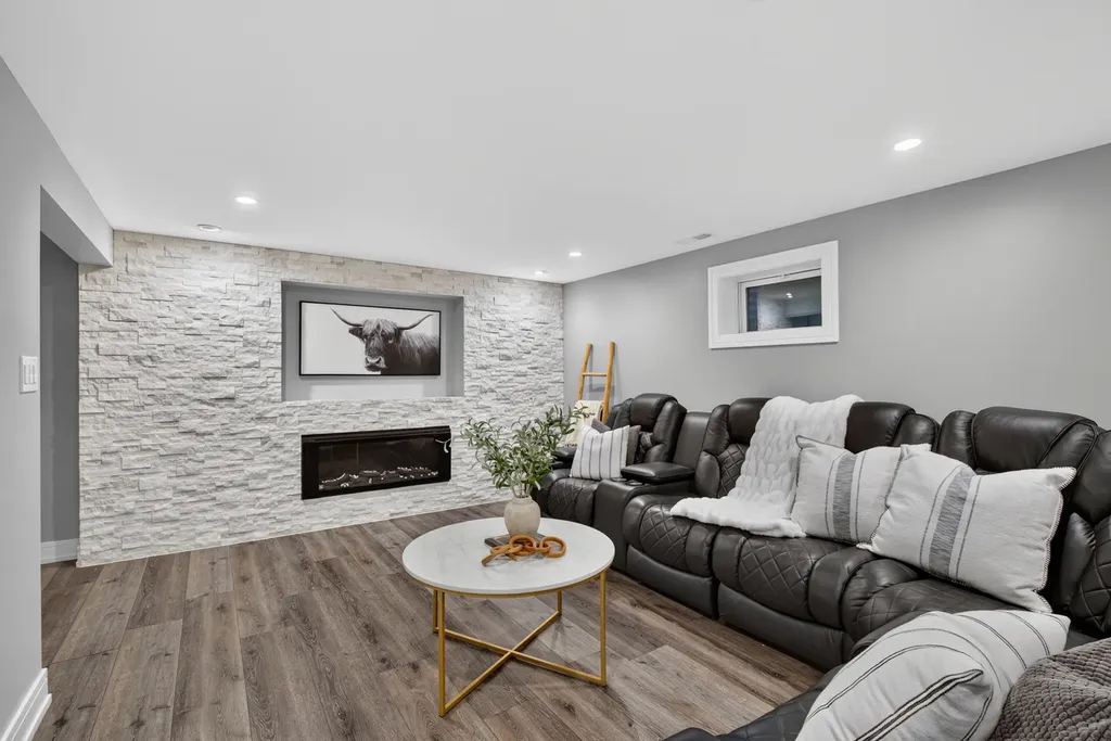 511 Wingate Drive Schaumburg IL 60193
