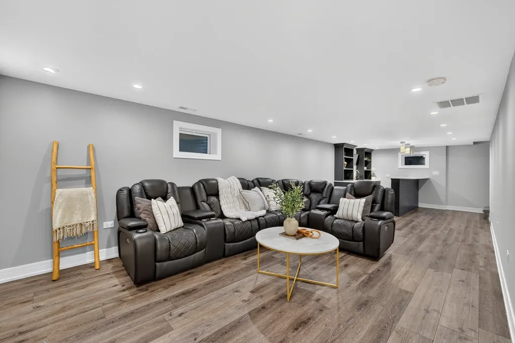 511 Wingate Drive Schaumburg IL 60193