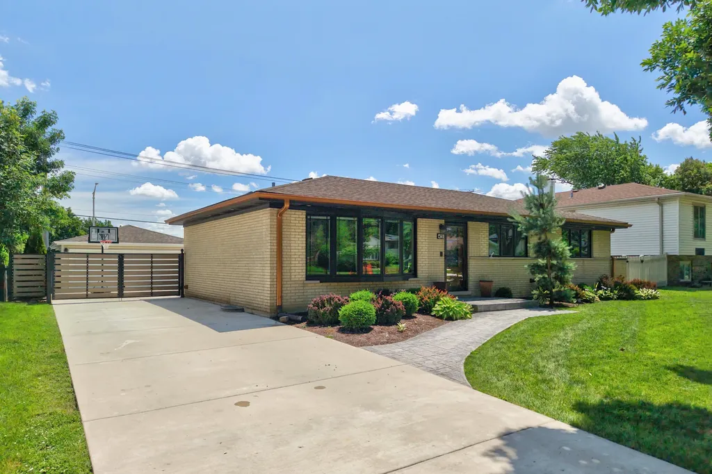 511 Wingate Drive Schaumburg IL 60193