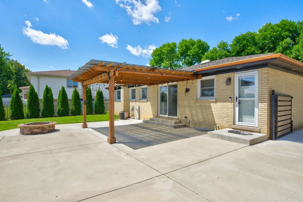 511 Wingate Drive Schaumburg IL 60193
